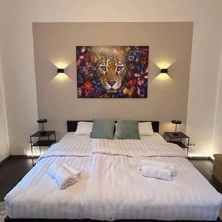 Design Fuer 4 Naehe Messe Smart Tv